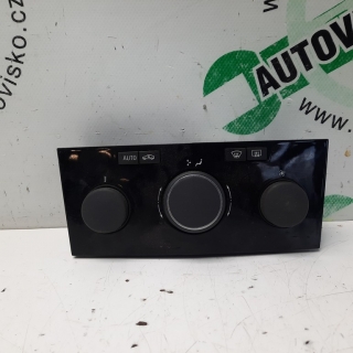 Ovládač kúrenia Opel Zafira B 13250622