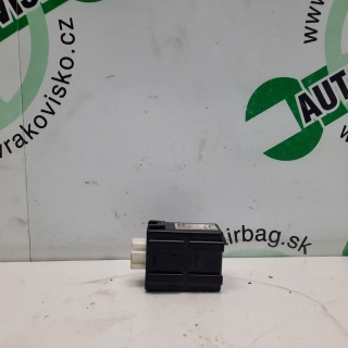 Riadiaca jednotka Mazda X1T85671M BDB3675DZA