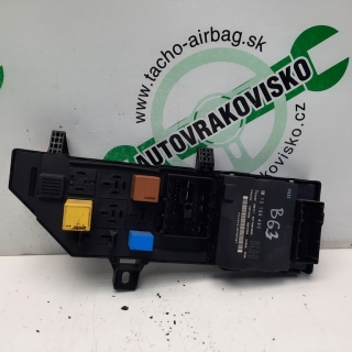 Riadiaca jednotka poistková skrinka Opel Vectra C 13199490 