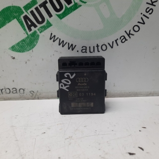 Riadiaca jednotka parkovania Audi A4 B8 8E0054635D