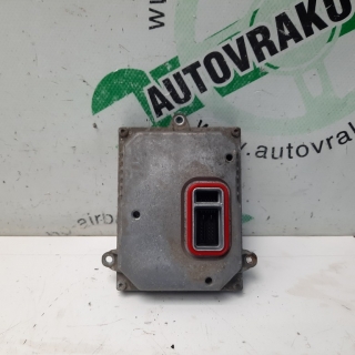Riadiaca jednotka xenon pravý predný Audi A4 B7 1307329115