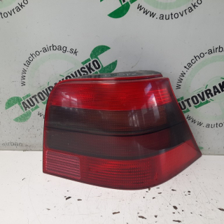 Zadné svetlo Volkswagen Golf IV HB pravé  