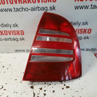 Zadné svetlo pravé Škoda Superb I