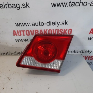 Zadné svetlo pravé kapota Chevrolet Cruze