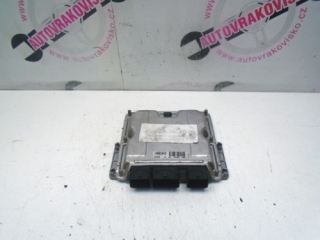 Riadiaca jednotka motora Peugeot 406 2.0 HDI 0281010590